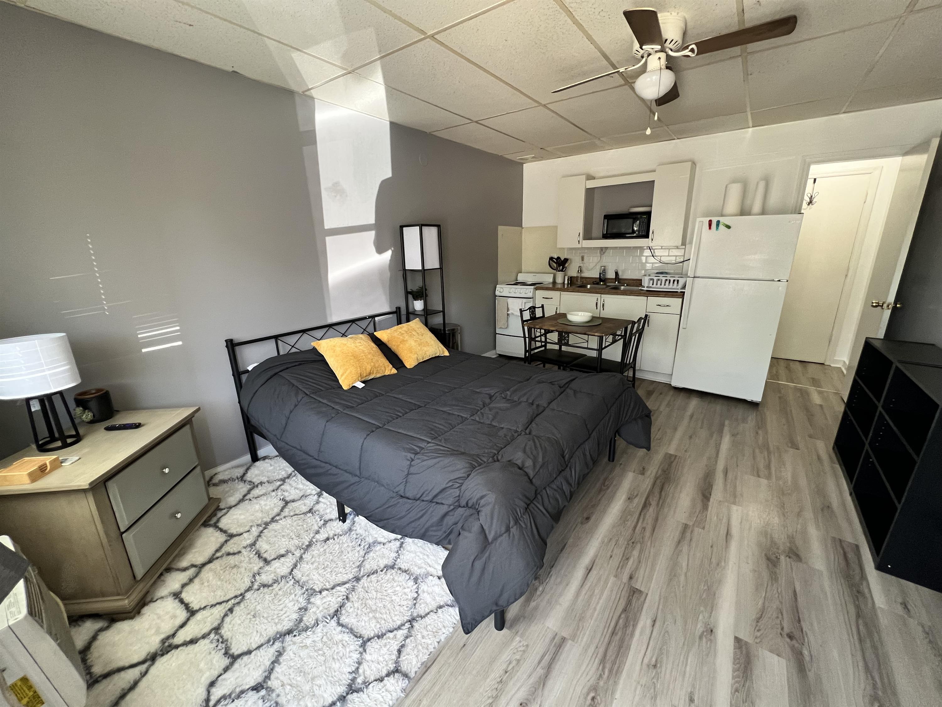 917 South High Street - B